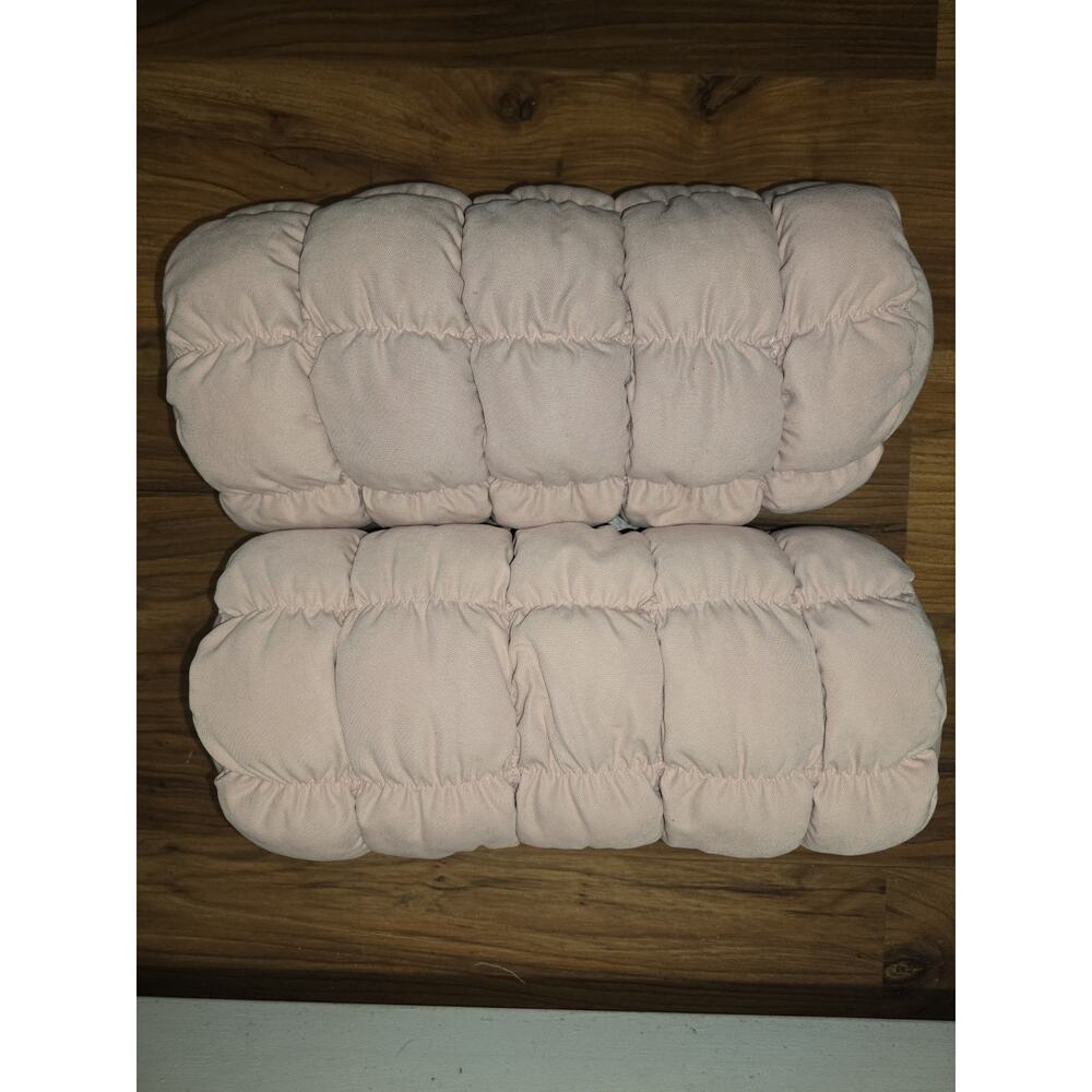 2 Room Essentials Bolster Pillows Pink Rectangle Quilted Fluffy - Picture 2 of 4